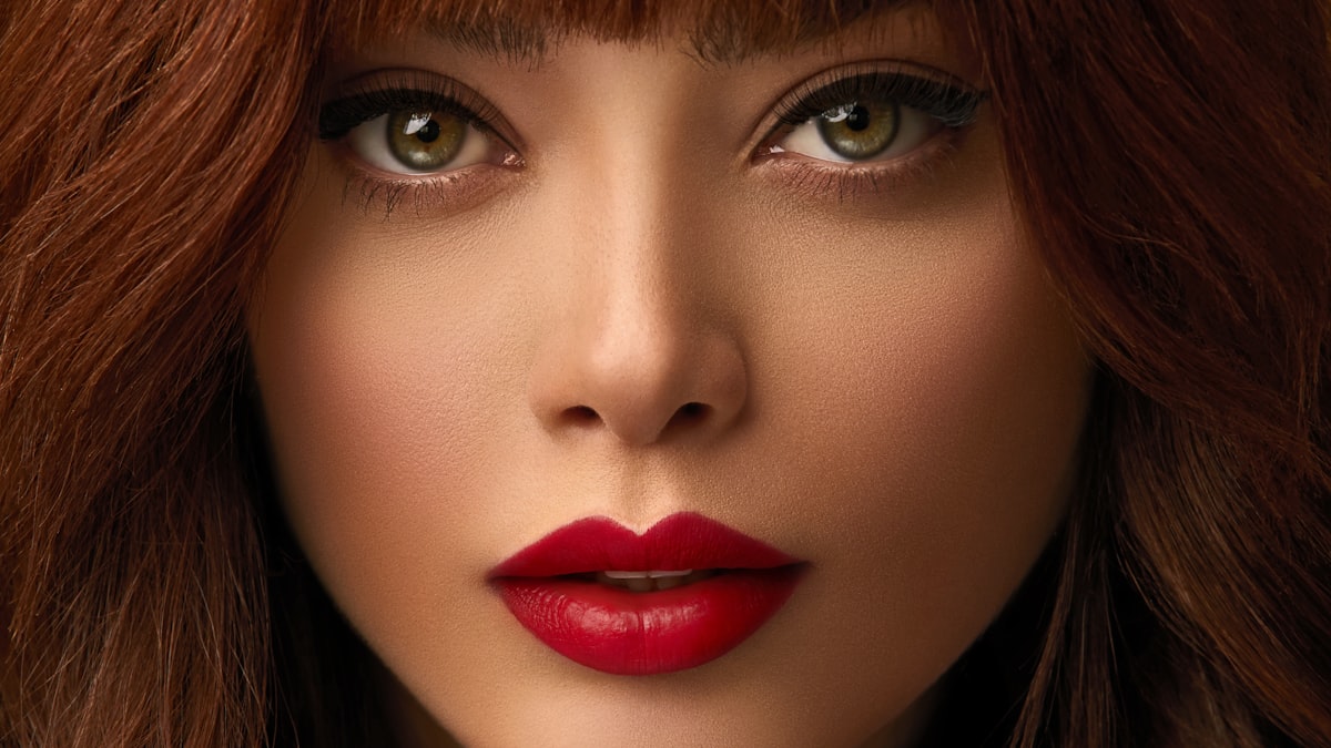 Smooth, supple skin texture and targeted anti-wrinkle care